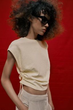 CAMISETA R?STICA FRUNCES / Mantequilla - Zara фото 4