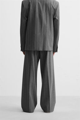 WIDE-FIT PLEATED TROUSERS - Zara фото 3