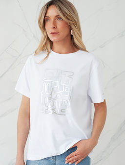 Футболка из премиального хлопка с авторским принтом