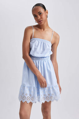 Мини-платье с квадратным вырезом и полосатым ремешком с вышивкой - Defacto фото 7