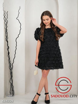 Платье с объёмными розами