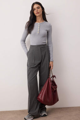 Gri Melanj Bisiklet Yaka Dugmeli Fitted/Vucuda Oturan Esnek Fittilli Orme Bluz TWOAW26BZ00063