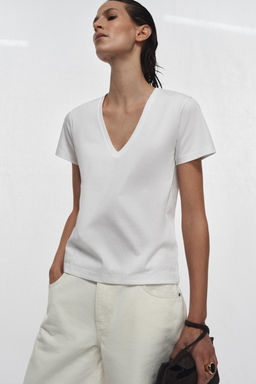CAMISETA INTERLOCK CUELLO PICO / Blanco - Zara фото 2