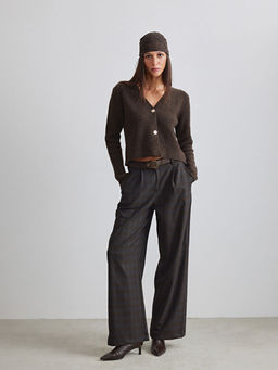 Standart Fit Ekose Kad?n Pileli Pantolon