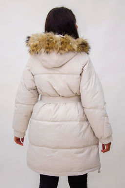 Зимняя куртка на поясе с натуральным мехом арт. 23226
