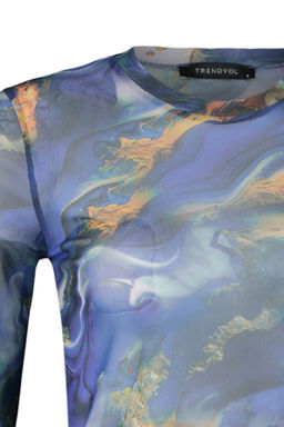 Trendyolmilla Pembe Bask?l? Tul Fitted/Vucuda Oturan Crop Esnek Orme Bluz TWOAW24BZ00030
