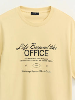 Футболка с принтом на груди / Zarina фото 10