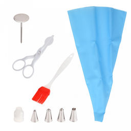 Кондитерский набор 9 предметов Мастер: мешок для крема п/эт 26см; насадка из нержавеющей стали - 4 штуки, д1,3см, h3,2см; фиксатор винтовой для насадок пластик; ножницы пластик; гвоздик держатель 6см, нержавеющая сталь; кисточка 16см силикон/пласти - Домашняя мода фото 2