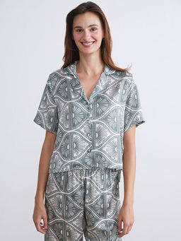 G?mlek Yaka Desenli Saten Kad?n Pijama Tak?m?