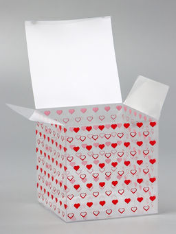 Цена за 5 шт. Складная коробка из PVC Сердечки, прозрачная с рисунком, 11?11?11 см 5 шт.