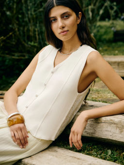 Жилет из вискозы с кружевным рисунком / Zarina