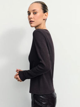 Лонгслив с застежкой на груди / Zarina  фото 5