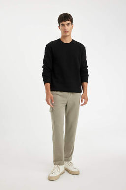 Мужские облегающие спортивные штаны с карманами-карго и прямыми штанинами