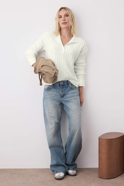 Ekru Genis Kal?p Yumusak Dokulu Dik Yaka Triko Kazak TWOAW21KZ0783