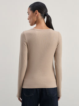 Лонгслив с V-образным вырезом в риб / Zarina  фото 5