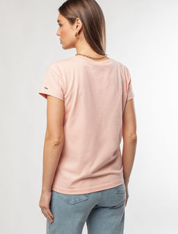 Футболка из премиального хлопка с V-образным вырезом