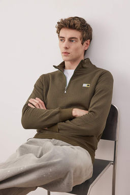 Siyah Regular/Normal Kesim Dokulu Etiket Detayl? Fermuarl? Sweatshirt TMNAW26SW00062 - Trendyolmilla фото 16