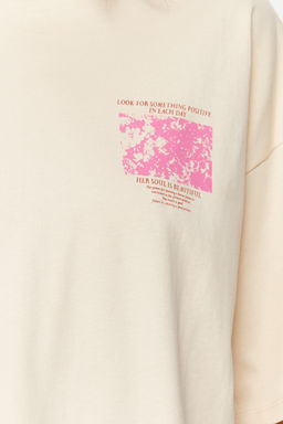 Premium Tas %100 Kal?n Pamuklu On ve Arka Bask?l? Oversize/Genis Kal?p Orme T-Shirt TWOSS23TS00269