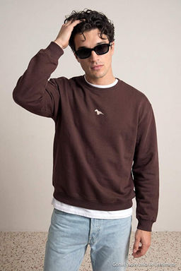 Koyu Kahverengi Bisiklet Yaka Oversize/Geni_ __i Polarl_ Dinozor Nak__ Sweatshirt TMNAW24SW00064
