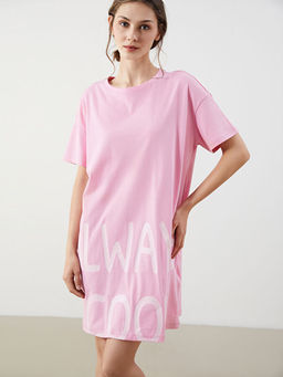 Bisiklet Yaka Bask?l? Kad?n Gecelik