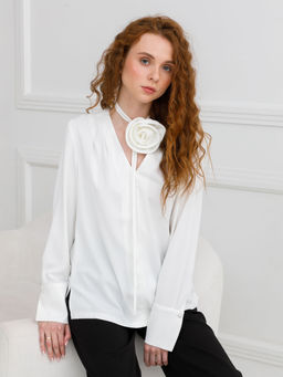 Блузка с чокером