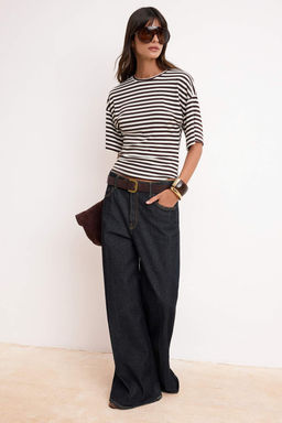 Tas Fitted/Bele Oturan Dusuk Kol Truvakar Yumusak Orme T-Shirt TWOSS26TS00060 - Trendyolmilla фото 6