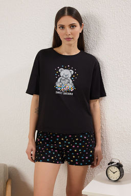 Trendyolmilla Siyah-Cok Renkli %100 Pamuklu Ay?c?k ve Y?ld?z Bask?l? Sortlu Orme Pijama Tak?m? THMSS25PT00350  фото 3