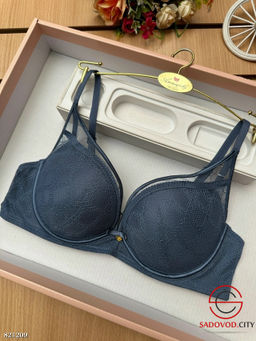 Бюстгальтер кружевной с пуш ап