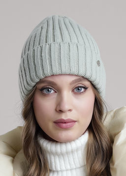 Шапка женская