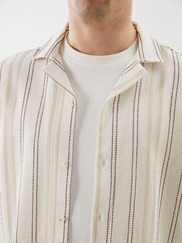 Regular Fit K?sa Kollu ?izgili Erkek G?mlek