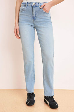 Koyu Mavi Yuksek Bel Comfort Esnek YENI Mom Jeans TWOAW26JE00026 - Trendyolmilla фото 15