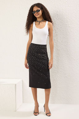 TRENDYOLMILLA Siyah Tas Bask? Midi Dokuma S?k Etek TPRSS25ET00007