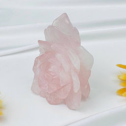 Цветок из Розового кварца