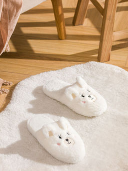 Pel?? Kad?n Ev Terli?i