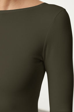 Haki Pamuklu Esnek S?rt Dekolteli Fitted/Vucuda Oturan Esnek Bluz TWOAW24BZ00160