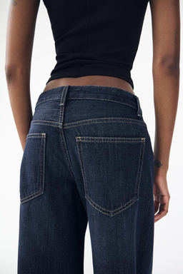 RELAXED FIT FOLD-UP LOW-RISE JEANS - Zara фото 16