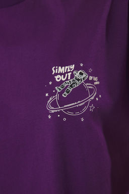 TRENDYOLMILLA Mor %100 Pamuk Oversize/Genis Kal?p Galaksi Bask?l? Orme T-Shirt TWOSS25TS00146  фото 3