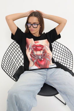 Футболка с принтом (паук)