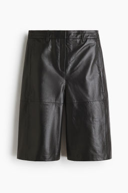 Bermudas de piel