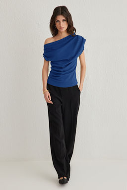 Trendyolmilla Siyah Buzgu/Drape Detayl? Dokumlu Asimetrik Yaka Orme Bluz TWOSS25BZ00024  фото 2