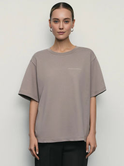 Футболка свободного кроя с принтом / Zarina фото 4