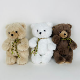 Мягкая игрушка Мишка с плетенным украшением на шее 35 см (арт. 9542/35)