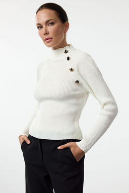 Ekru Dugme Dik Yaka Detayl? Ince Fitted/Vucudu Saran Triko Kazak TWOAW25KZ00069 - Trendyolmilla фото 2