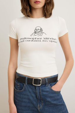 Ekru Slogan Fitted/Vucuda Oturan Pamuk Ribana Orme T-Shirt TWOSS26TS00071 - Trendyolmilla фото 17