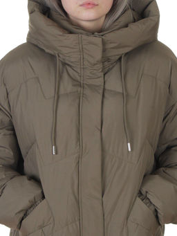 8883 SWAMP Пальто зимнее женское (150 гр. холлофайбер)