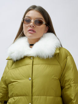 ВИДЕООБЗОР Куртка Бренд Visdeer ПРЕМИУМ КЛАССА зимняя с мехом ЕНОТА, горчичного цвета - Mtforce фото 8