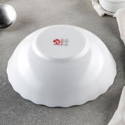 Тарелка глубокая Доляна «Нежные маки», 600 мл, d=17,5 см, стеклокерамика, цвет белый