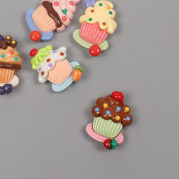 Декор для творчества пластик «Набор пирожных», набор 5 шт., 3×2.3×1 см