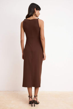 Kahverengi Bodycon Kare Yaka Kolsuz Buzgulu Maxi Paper Touch Orme Elbise TWOSS26EL00155 - Trendyolmilla фото 3