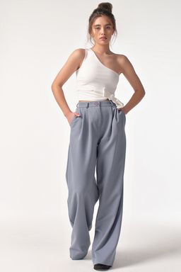 Кроп-топ трикотажный на одно плечо белый